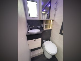 /photos/8982/018218e9-48cf-94b8-ba9a-de5be0fd6027_i320x240.jpg