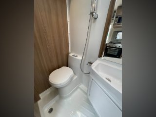 /photos/8982/02098338-12e2-0fa4-5347-c5dc193570b8_i320x240.jpg