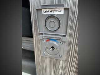 /photos/8982/0270b769-6834-b962-e129-ad84ab177a0c_i320x240.jpg