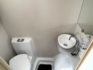 /photos/8982/0339b145-a46b-d070-f310-e267c6dc48c6_i320x240.jpg