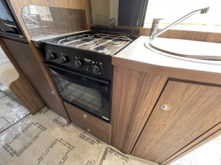 /photos/8982/074eb8d3-d257-c4a8-d3ab-335d700fe8f0_i320x240.jpg
