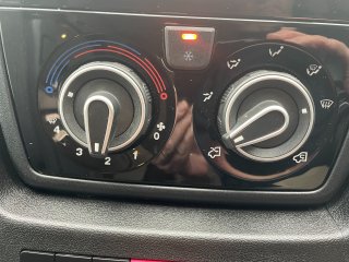 /photos/8982/187d05d5-6227-c9d2-00b1-10703c75f0f6_i320x240.jpg