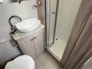 /photos/8982/1cba6bbd-8a87-0f64-9c9c-095fb35d2907_i320x240.jpg