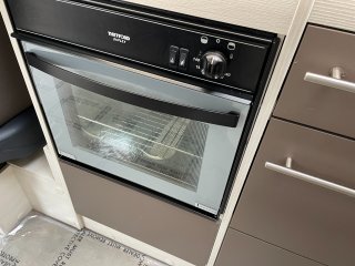 /photos/8982/207a2b19-4d0a-4e46-26d1-3c629a1f1468_i320x240.jpg