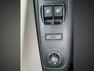 /photos/8982/2282aad5-1669-be03-23c0-7b141b65de64_i320x240.jpg