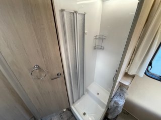 /photos/8982/2632a5be-4b54-b842-b3ec-b61904636358_i320x240.jpg