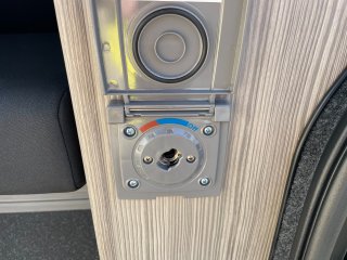 /photos/8982/265ae819-fdb8-ffea-d3b8-5e73d1dd97f0_i320x240.jpg