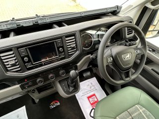 /photos/8982/27518d38-0e23-14e6-0680-8f12e514ba34_i320x240.jpg