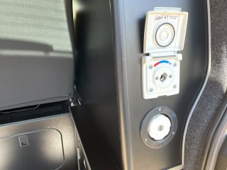 /photos/8982/2b2652f7-720a-cefa-77b9-62aa3c5e5b9b_i320x240.jpg