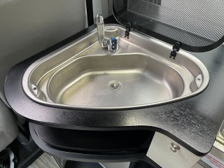 /photos/8982/2ce60931-af29-ab09-3bf5-efdd5f248b95_i320x240.jpg