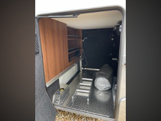 /photos/8982/30fbdd8f-0d92-3993-2aa1-2eb653c837ad_i320x240.jpg