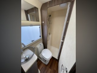 /photos/8982/37f7065e-5f55-a40c-ac61-0d75daa5a601_i320x240.jpg