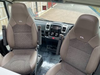 /photos/8982/43df1e13-4334-0097-bd7e-a76d0913c9ce_i320x240.jpg