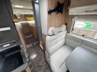 /photos/8982/454e1ffa-8833-f9de-cf9a-6f4594f5e7e3_i320x240.jpg