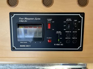 /photos/8982/48368ffc-ff2c-4f21-b1cd-b917a16e393b_i320x240.jpg