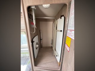 /photos/8982/4b2365de-70ac-ea3e-fc0a-832bc311e74b_i320x240.jpg