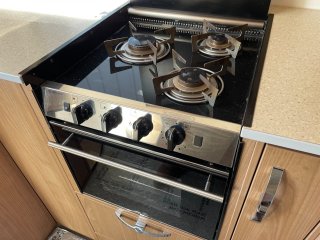 /photos/8982/4f7082a7-6411-f961-2bee-45e1b065af60_i320x240.jpg
