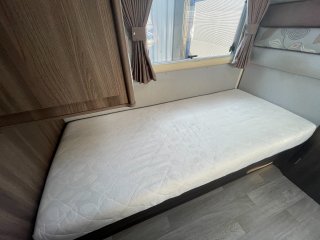 /photos/8982/51d8e374-0e51-f129-dc1e-c31bc83cdedd_i320x240.jpg