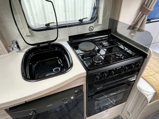 /photos/8982/53a2bdd6-ba43-2e90-6001-51e4e6bf77ac_i320x240.jpg