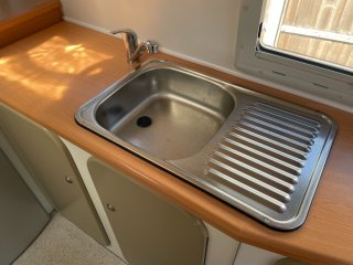 /photos/8982/553215c8-c438-bc8c-9c24-10c4954e0b6c_i320x240.jpg