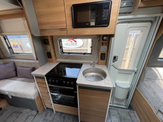 /photos/8982/57771b62-b2bb-d734-3fb3-d3a44e2db7c3_i320x240.jpg