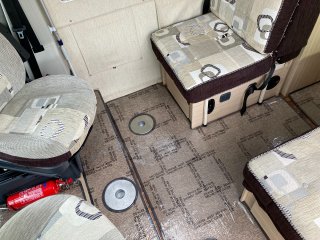 /photos/8982/5e8c8ee4-a458-bc2c-434f-2d805b22cff0_i320x240.jpg