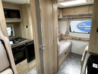 /photos/8982/62790183-f2ea-21e8-a26a-e28712772d01_i320x240.jpg