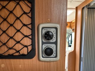 /photos/8982/673637ca-367c-6dfa-11f0-6430f386126f_i320x240.jpg