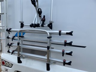 /photos/8982/67975892-5276-fb66-15dc-d58c780cfbd2_i320x240.jpg