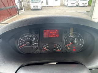 /photos/8982/71e72fb0-60b4-8939-8a40-6305a5f7ddbf_i320x240.jpg