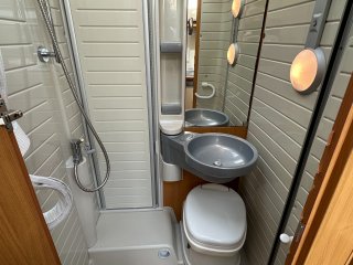 /photos/8982/727687bd-b004-1e79-7850-e634dc159e36_i320x240.jpg