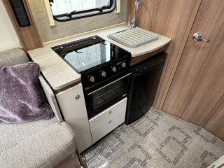 /photos/8982/745320a9-98f1-0f38-a119-4347c5959997_i320x240.jpg
