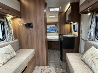 /photos/8982/76b2fbfb-c777-f03d-9b62-5eb1c7a4034f_i320x240.jpg