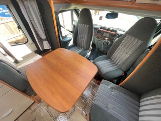 /photos/8982/76e965ef-88d9-f4a9-ace1-6645f1a6c63d_i320x240.jpg