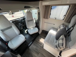 /photos/8982/7893cf60-c33f-8cd1-317f-1bb4165ad3ea_i320x240.jpg