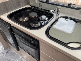 /photos/8982/7b74bd68-d789-9ae1-7db6-1c1c5ff4671e_i320x240.jpg