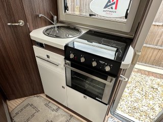 /photos/8982/8071066d-d86f-1a63-ad9b-e31d84b3faa7_i320x240.jpg