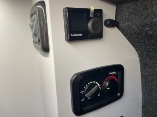 /photos/8982/81d93f08-8bfa-23b3-6a5f-4ad38f69f85c_i320x240.jpg