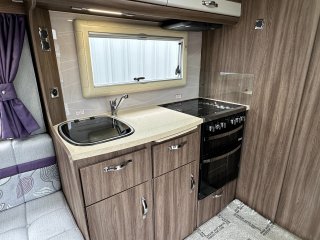/photos/8982/868301af-74dc-13c7-e6c5-6673348dcd2f_i320x240.jpg