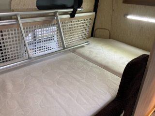 /photos/8982/86ade45a-bb8e-95f4-3b55-a023252b42cb_i320x240.jpg