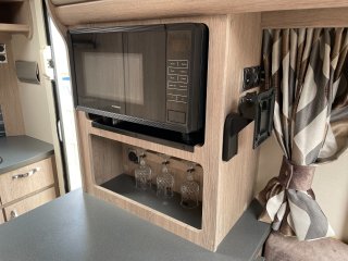 /photos/8982/86d4e8b3-4346-a50d-012f-b7a3b9604c65_i320x240.jpg