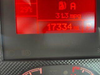 /photos/8982/87ed1a72-9b18-ca21-a6e2-d260d4f20bc4_i320x240.jpg