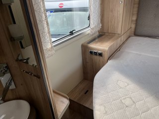 /photos/8982/8a2fc8ca-6f5e-d512-b4b4-aa28664c5d1b_i320x240.jpg