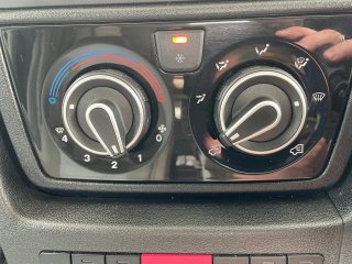 /photos/8982/8ab89820-701f-57b5-e792-8bd1bb428a52_i320x240.jpg
