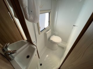 /photos/8982/8b7a0288-1787-7c44-72c3-3bf8449e4355_i320x240.jpg