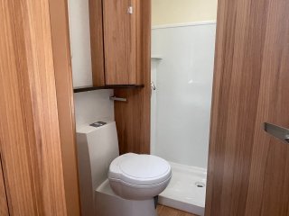/photos/8982/8c6b76de-24a6-a843-28e2-b2114c1c2c7a_i320x240.jpg