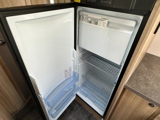 /photos/8982/8d5c798d-e7d5-6c9b-3885-40c9acf19105_i320x240.jpg