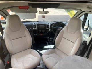 /photos/8982/90f24f4d-6e75-eeb8-c7c8-7502e2538124_i320x240.jpg