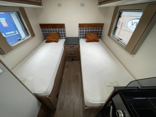 /photos/8982/97b1dc93-1506-195f-d8f5-0d82710c2cd7_i320x240.jpg