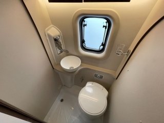 /photos/8982/9a123d1e-af6b-68a8-69b1-21713f55ab04_i320x240.jpg